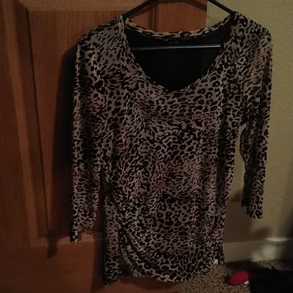 Leopard Top - Picture 2 of 4